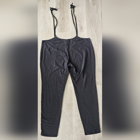 3XL Black Tie-Strap Jumpsuit - Picture 2 of 3
